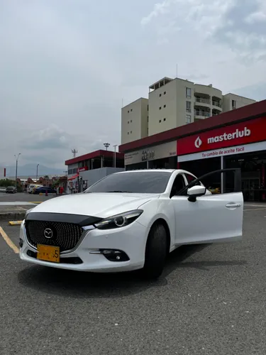 Mazda 3 grand touring 2018